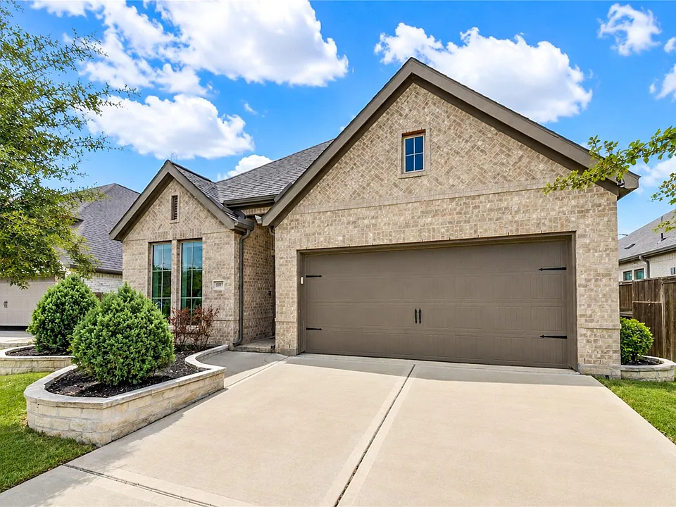 6907 Myrtle Dr