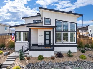 3769 SW 43rd St, Redmond, OR 97756