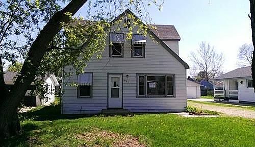 1st image of 831 Wood Ave