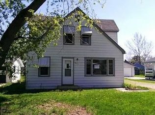 831 Wood Ave, Rockford, IL 61115