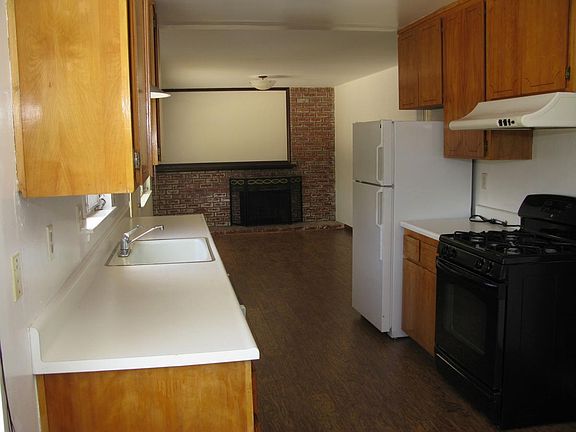 Kitchen & Family Room