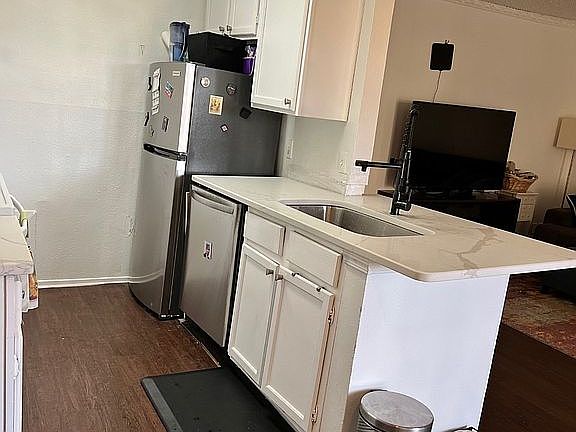 4th image of 3624 Parkridge Dr