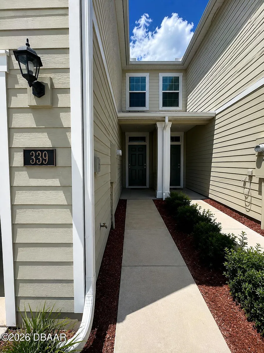 Building Photo - 339 Redbud Rd