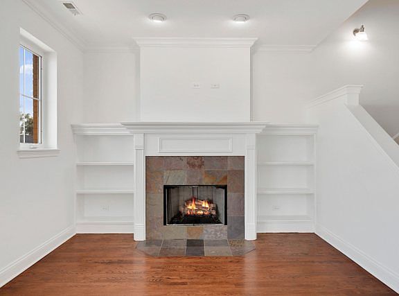 5th image of 1193 S Grove Ave Unit 1