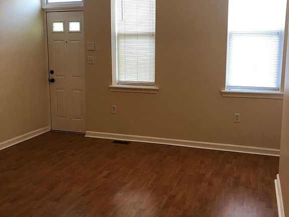 2nd image of 2331 E Harold St