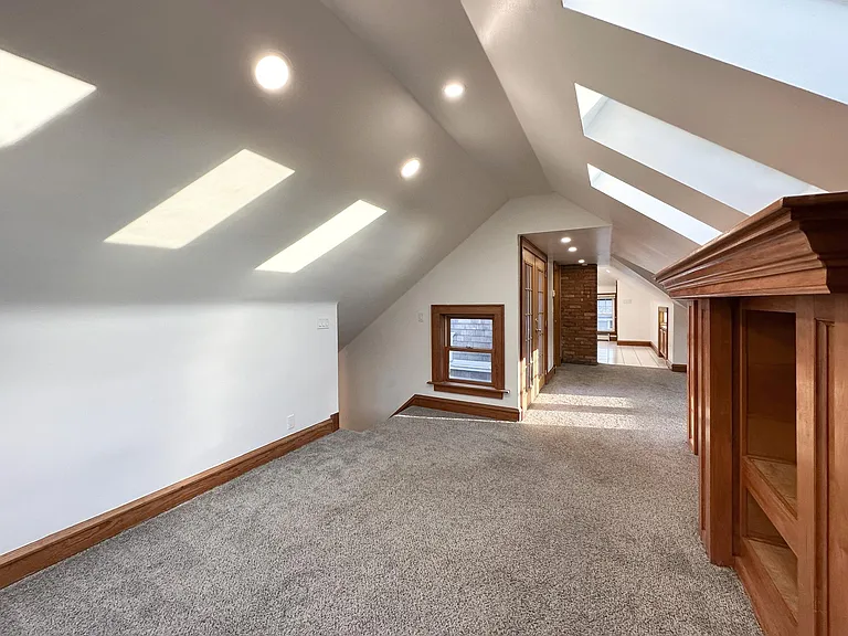 10525 Clifton Blvd #3 — Photo 2