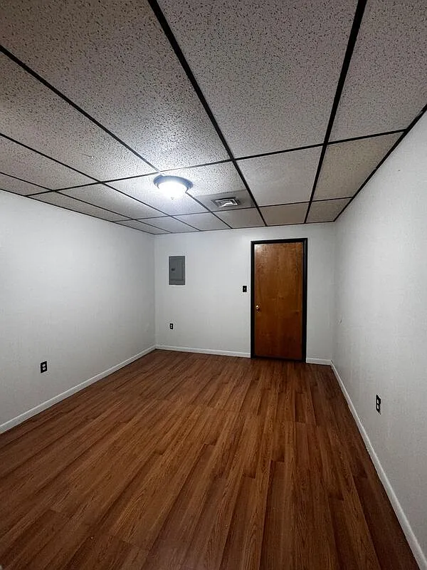 2 bed, 1.0 bath, 1200 sqft, $1,200 — Photo 4