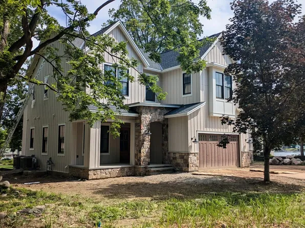 3271 Casco Cir, Wayzata, MN 55391