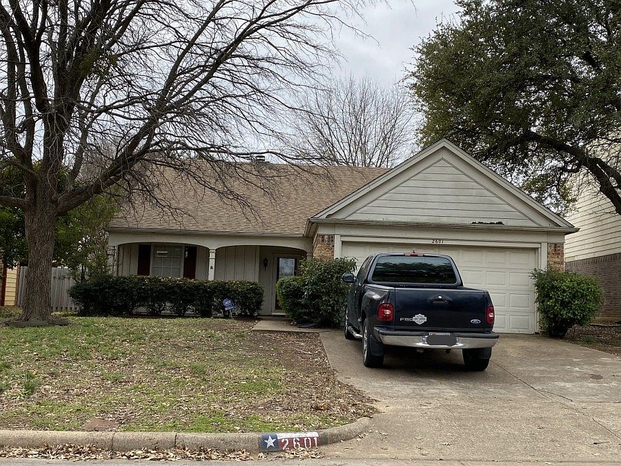 1st image of 2601 Creekwood Ln
