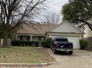 2601 Creekwood Ln, Fort Worth, TX 76123