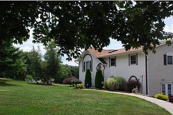 1st image of 1003 Peach Dr