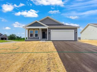 202 Cress Creek Trl, Poplar Grove, IL 61065