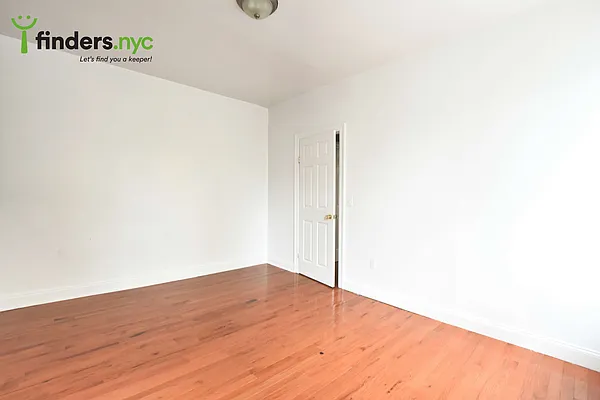 Rented by Clove Realty LLC | media 10