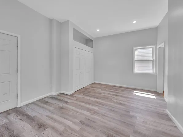 322 Webster Avenue image 11 of 15