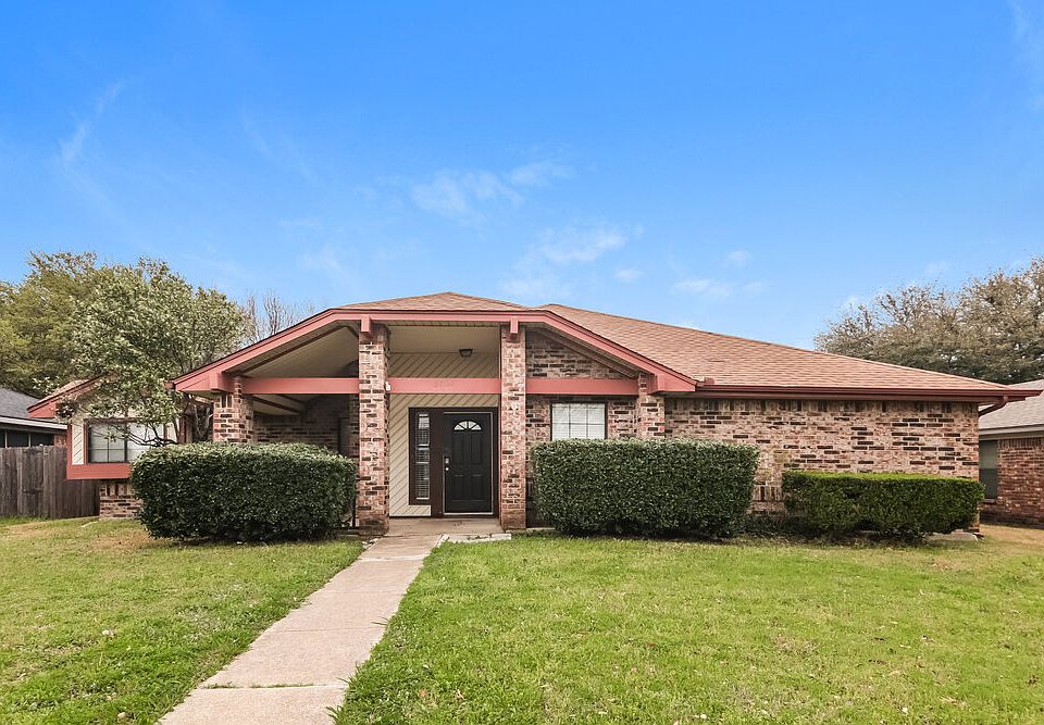 1st image of 3702 Knights Bridge Dr