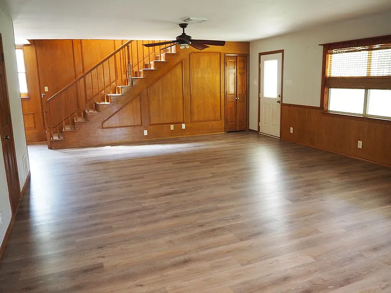 7118 FM 2931 — Photo 13