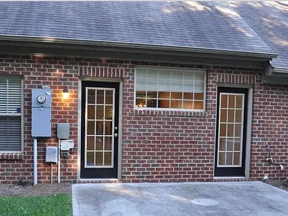 4th image of 858 Jarman Dr