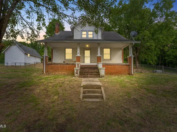 4591 Greenwood Dr, Jonesborough, TN 37659