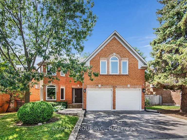 1274 Kings College Dr — Photo 1
