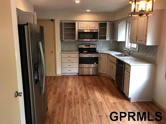 2nd image of 13059 Brookside Dr