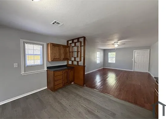2 bed, 832 sqft, $950 — Photo 1