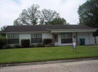 513 Bridal Wreath Ave, Orange, TX 77630