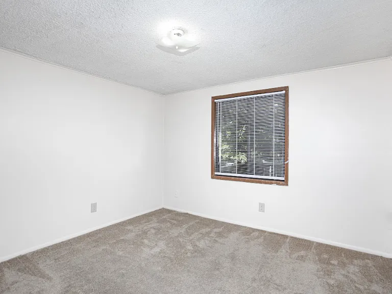Poplar Springs Apartments — Photo 27