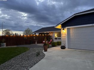 7960 SW Racquet Ct, Wilsonville, OR 97070