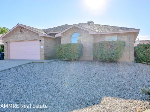 7424 San Benito St NW, Albuquerque, NM 87120