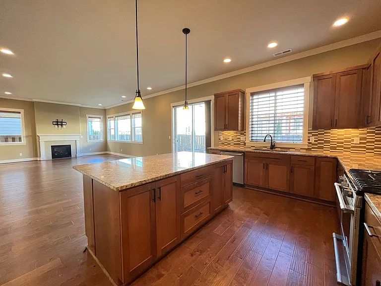 14753 NW Olive St — Photo 15