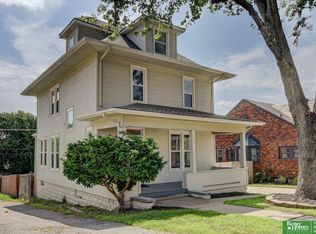 819 S 50th St, Omaha, NE 68106