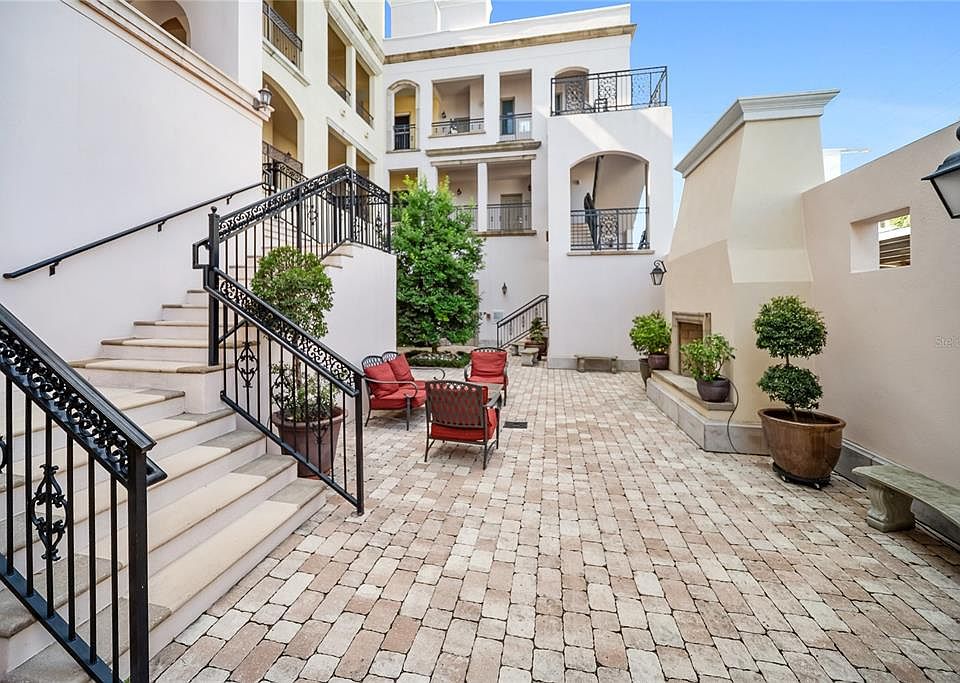 1st image of 525 N ORANGE AVENUE #302