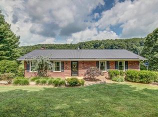 441 Williams Ln, Bristol, TN 37620