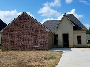 109 Sleepy Brk, Lafayette, LA 70508
