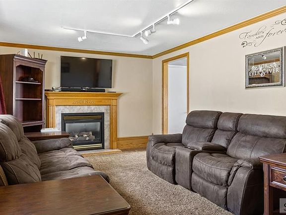 3rd image of 3705 S Ross Ave