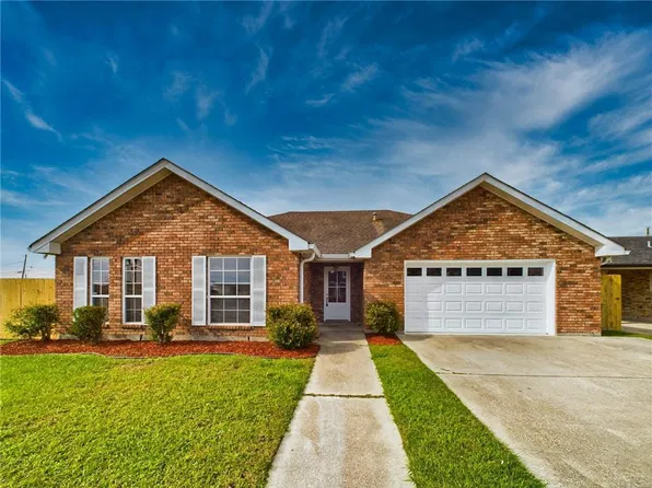 3416 Despaux Dr, Chalmette, LA 70043