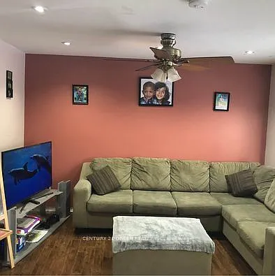 3 bed, $2,700 — Photo 2