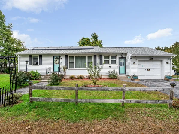 27 Legros St, Fitchburg, MA 01420