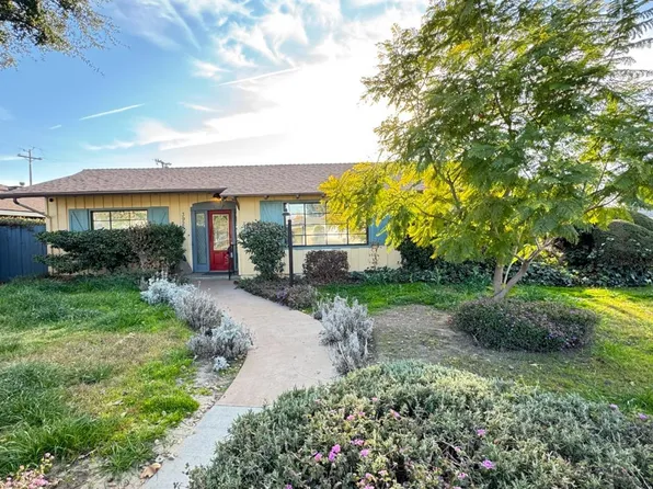 3925 Garnsey Ln, Bakersfield, CA 93309