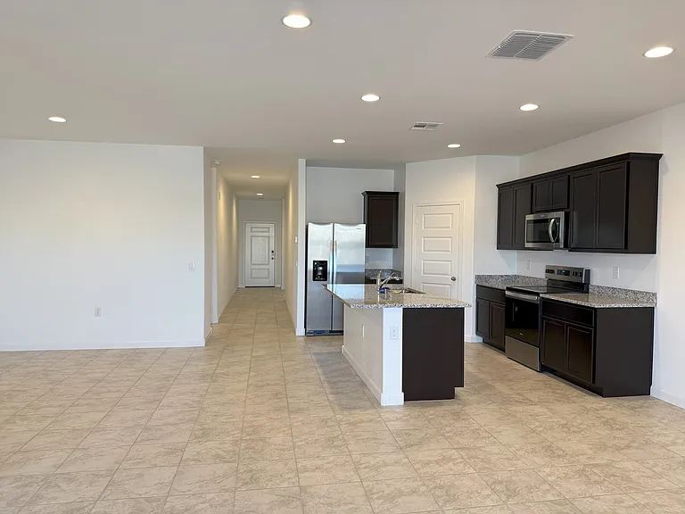 1840 W Spaulding Ave — Photo 10