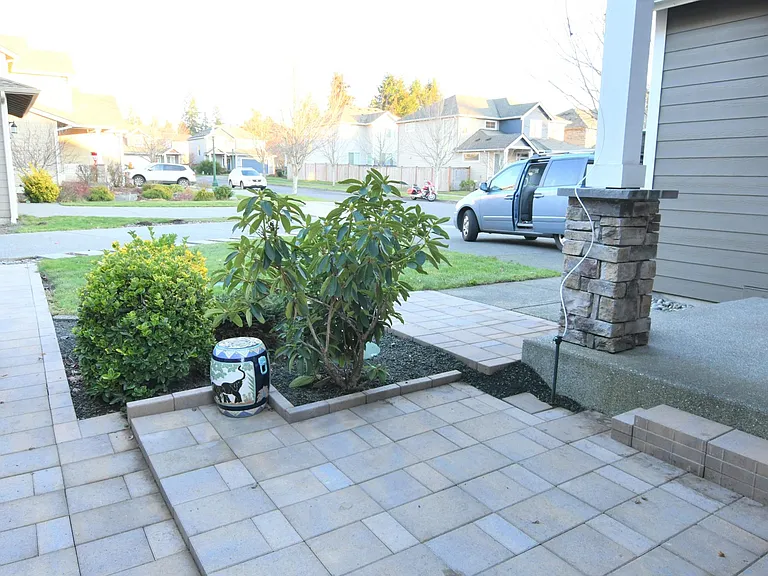 5013 Black Rock Loop SE — Photo 34