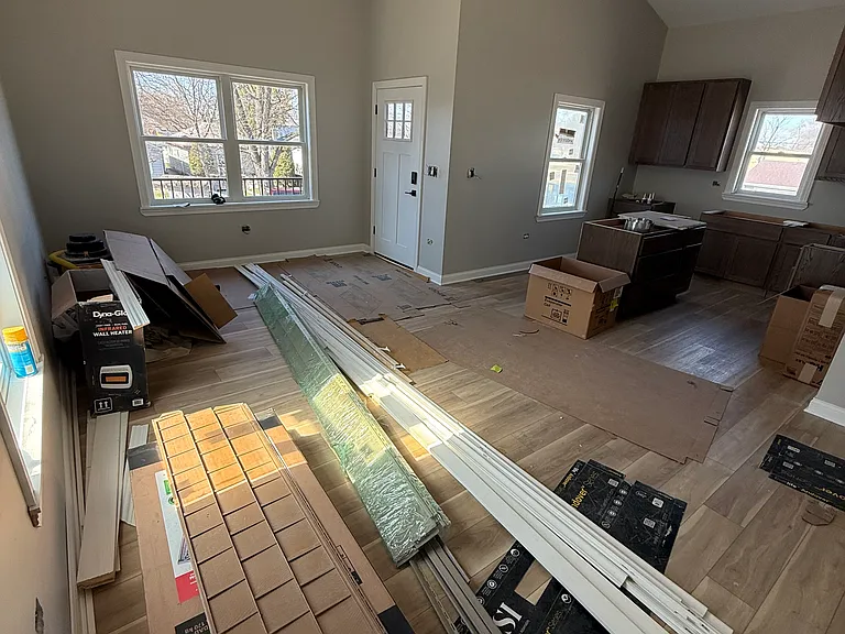 Living Room/Kitchen