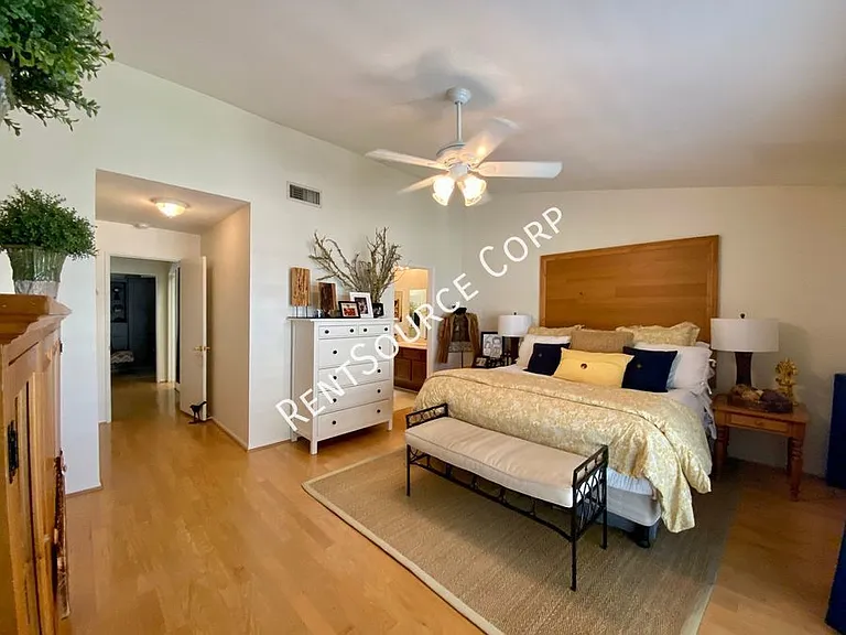 26102 Alejandro Dr — Photo 8