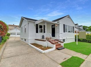 57 Catherine Ave, Franklin Square, NY 11010