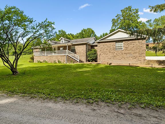 3rd image of 698 Tooley Branch Rd