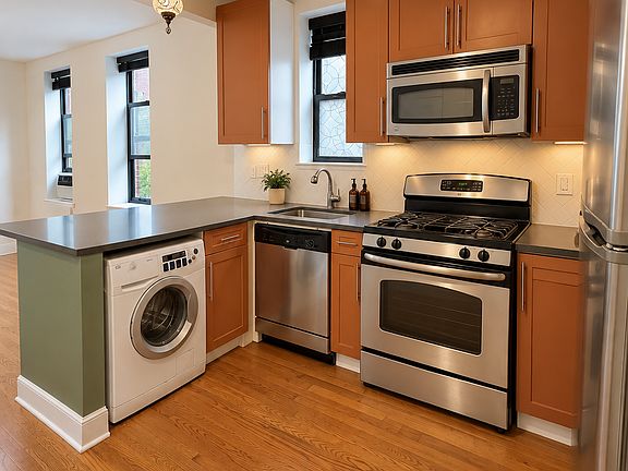3rd image of 305 W 150th St APT 710