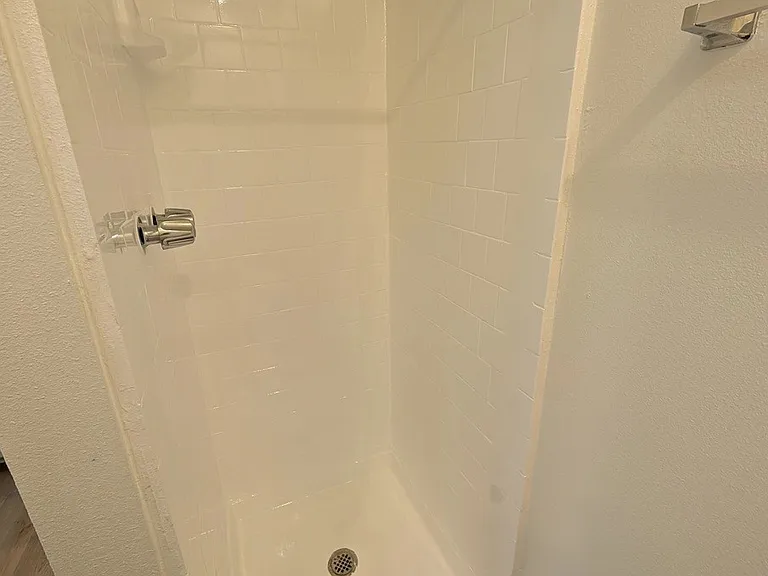 3900 W 1st St #8 — Photo 12