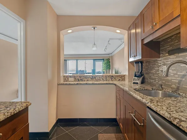 1203 River Road image 13 of 40