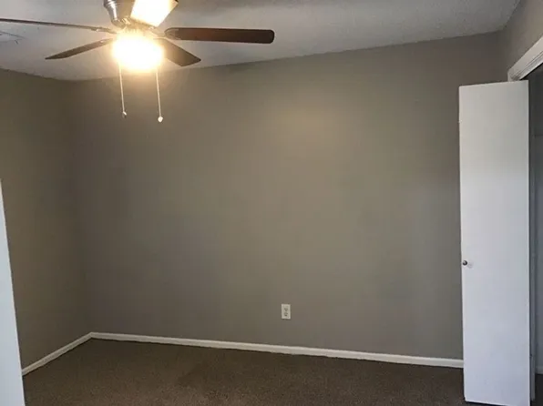 Cedarwoods Apartments 208 Meadow, 208 W Meadow St #B, Smithville, MO 64089