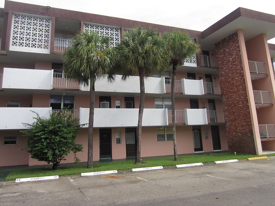 1st image of 3051 NW 46th Ave APT 409